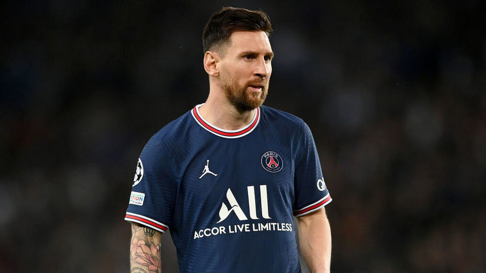 مسی یک فصل دیگر با PSG تمدید کرد مسی یک فصل دیگر با PSG تمدید کرد