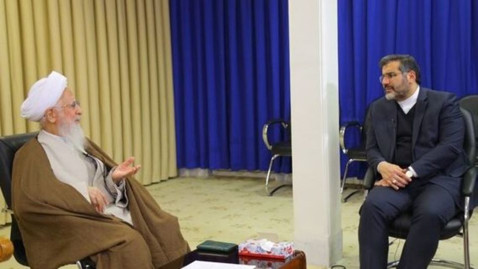 آیت الله جوادی آملی: انسان مانند درخت نیست که بعد از مرگ تبدیل به هیزم شود/ علم دینی باید در امور فرهنگی نهادینه شود آیت الله جوادی آملی: انسان مانند درخت نیست که بعد از مرگ تبدیل به هیزم شود/ علم دینی باید در امور فرهنگی نهادینه شود