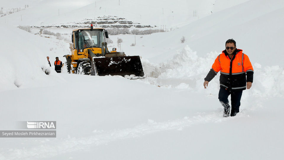 جاده کرج - چالوس بسته شد/ احتمال سقوط بهمن جاده کرج - چالوس بسته شد/ احتمال سقوط بهمن