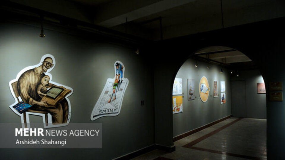 در بخش کاریکاتور «فجر» چه میگذرد؟ در بخش کاریکاتور «فجر» چه میگذرد؟