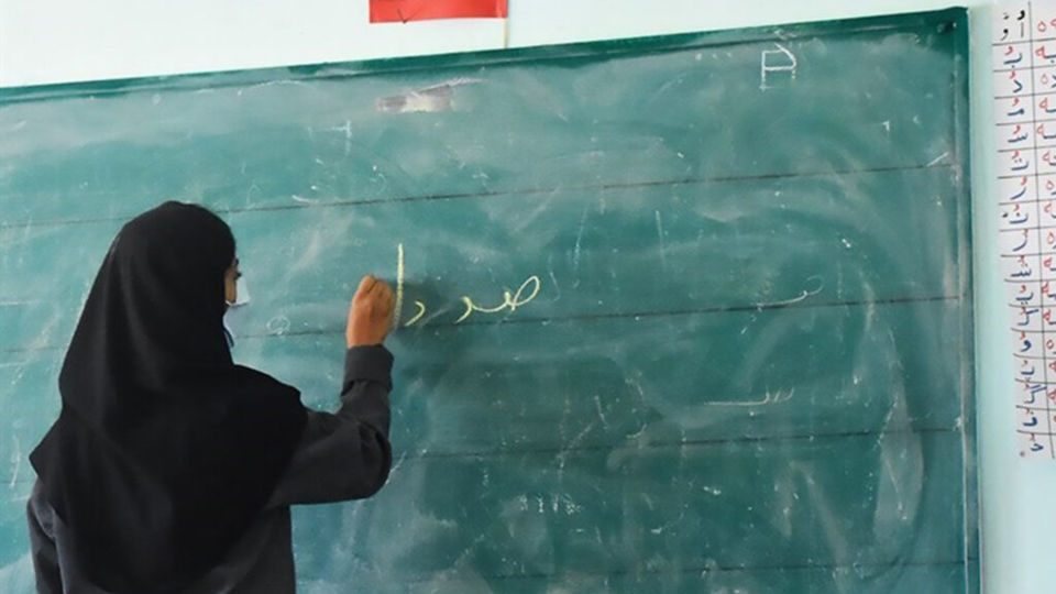 معلم قائمشهری به مدرسه بازگشت معلم قائمشهری به مدرسه بازگشت