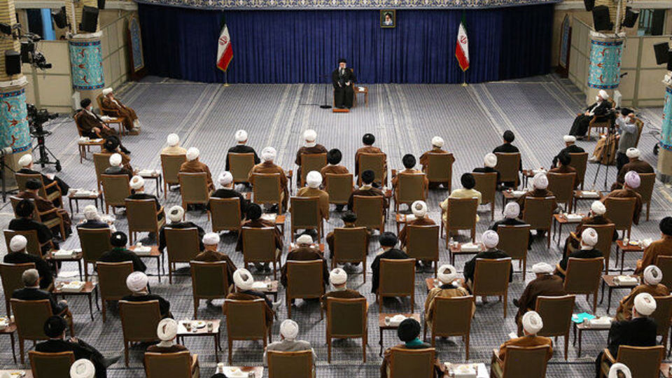 اشاره رهبری در جمع اعضای مجلس خبرگان کدام نامه بود؟ اشاره رهبری در جمع اعضای مجلس خبرگان کدام نامه بود؟