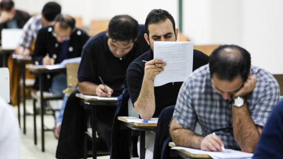 دومین روز رقابت داوطلبان آزمون ارشد آغاز شد دومین روز رقابت داوطلبان آزمون ارشد آغاز شد