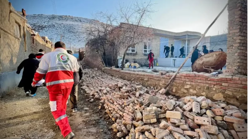 سازندگان ساختمانهای تخریب شده در زلزله خوی به دادستانی معرفی می شوند سازندگان ساختمانهای تخریب شده در زلزله خوی به دادستانی معرفی می شوند