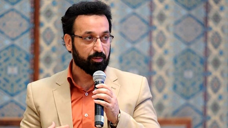 اجرای ویژهبرنامه رمضانی تلویزیون توسط فرزاد جمشیدی اجرای ویژهبرنامه رمضانی تلویزیون توسط فرزاد جمشیدی