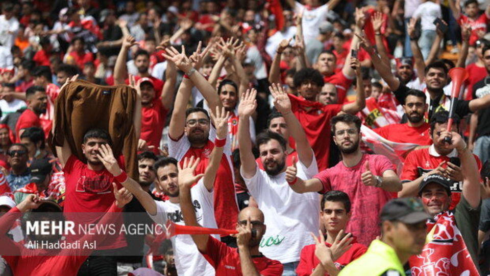 مخالفت اولیه با حضور تماشاگران در بازی پرسپولیس - پیکان مخالفت اولیه با حضور تماشاگران در بازی پرسپولیس - پیکان