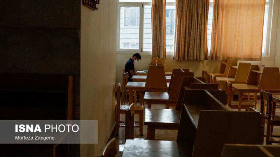 کاهش ۵۰ درصدی انتخاب رشته جهت ورود به دانشگاه کاهش ۵۰ درصدی انتخاب رشته جهت ورود به دانشگاه