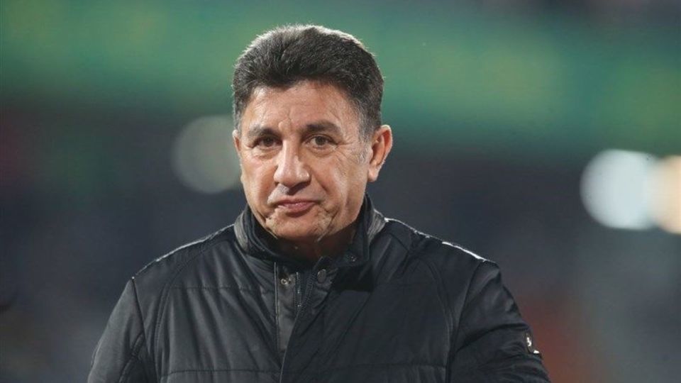 قلعهنویی: جذب مربی خارجی درحال انجام است قلعهنویی: جذب مربی خارجی درحال انجام است