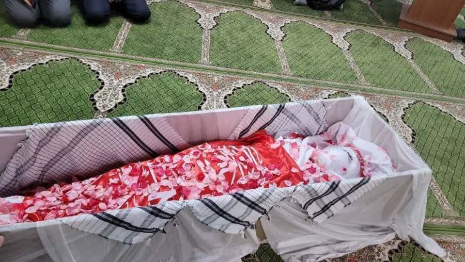 پیکر شهید مرزبان در آغوش گرم مردم خراسانشمالی پیکر شهید مرزبان در آغوش گرم مردم خراسانشمالی