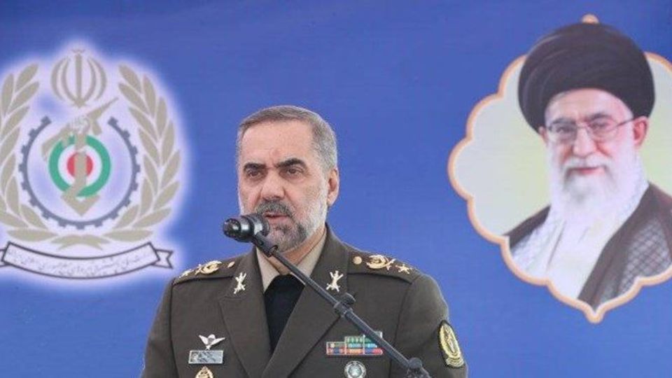 امیر آشتیانی: آزمایش بالگشایی سیمرغ بهمدت ۲۰ دقیقه در ارتفاع ٨ هزارپا انجام شد امیر آشتیانی: آزمایش بالگشایی سیمرغ بهمدت ۲۰ دقیقه در ارتفاع ٨ هزارپا انجام شد