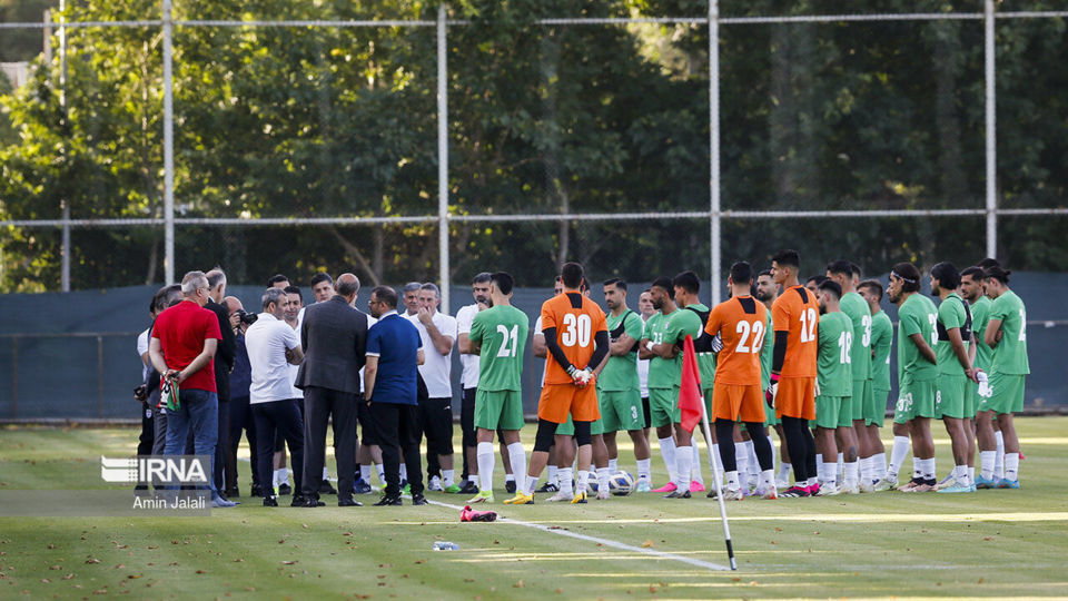 تکذیب لیست ادعایی از تیم ملی در شبکههای اجتماعی تکذیب لیست ادعایی از تیم ملی در شبکههای اجتماعی