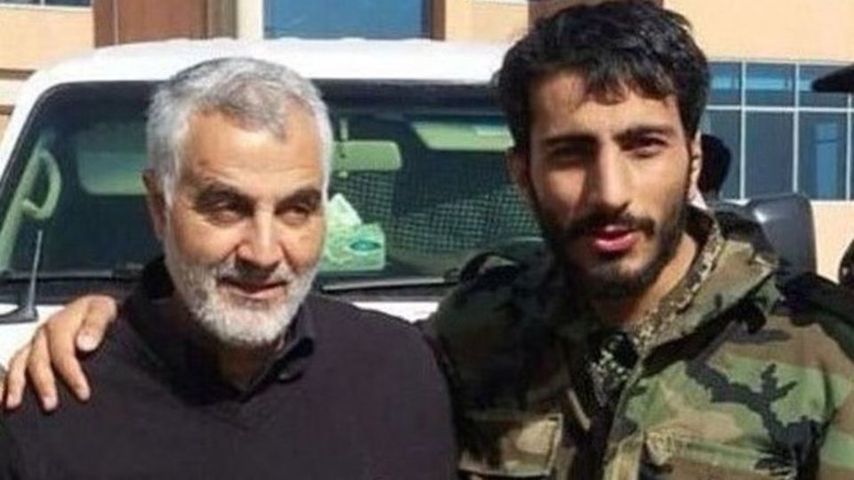 نامه خانواده شهید صدرزاده به رهبرمعظم انقلاب نامه خانواده شهید صدرزاده به رهبرمعظم انقلاب