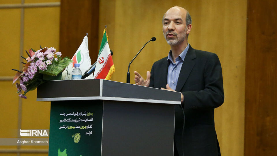 وزیر نیرو: همه مشترکان برق با صرفهجویی پاداش میگیرند وزیر نیرو: همه مشترکان برق با صرفهجویی پاداش میگیرند