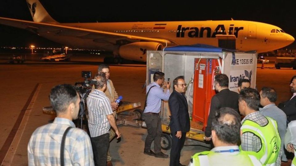 سنگنگاره ساسانی بامداد امروز به ایران بازگشت/ زمان رونمایی از این اثر اعلام میشود سنگنگاره ساسانی بامداد امروز به ایران بازگشت/ زمان رونمایی از این اثر اعلام میشود