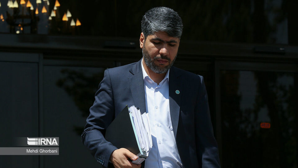 اژهای با اختلافافکنان بین قوا برخورد کند/ابطال حکم معاون رییسجمهور امکانپذیر نیست اژهای با اختلافافکنان بین قوا برخورد کند/ابطال حکم معاون رییسجمهور امکانپذیر نیست