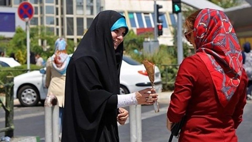 روایت مهدی سلحشور از گفتوگوی خواهرش با یک دختر بیحجاب روایت مهدی سلحشور از گفتوگوی خواهرش با یک دختر بیحجاب