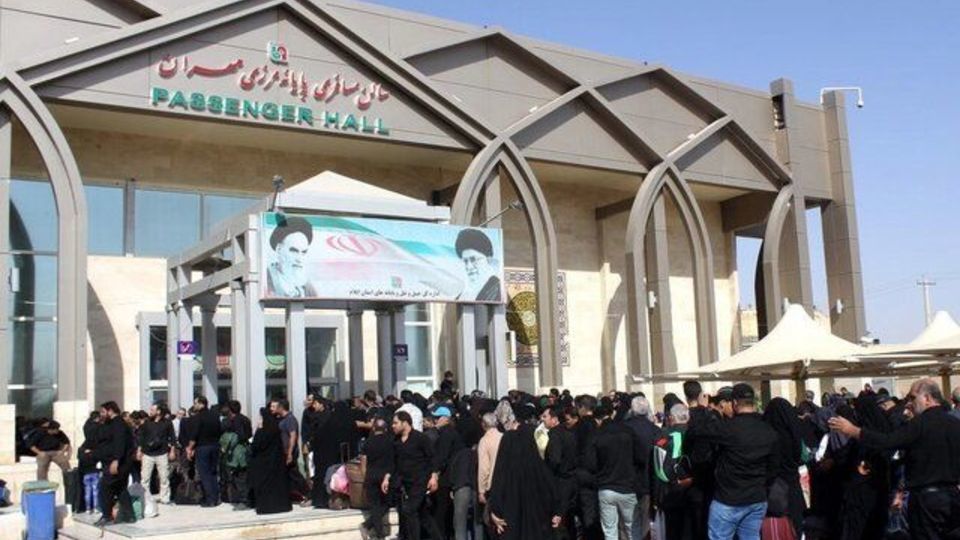 فعالیت تجاری از فردا در مرز مهران تعطیل است فعالیت تجاری از فردا در مرز مهران تعطیل است