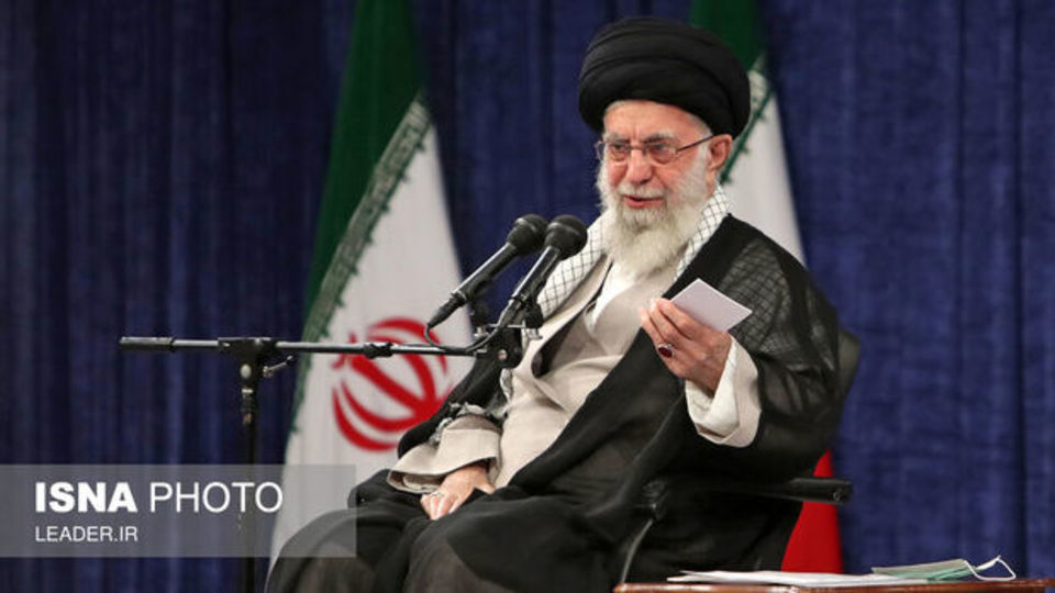 اراده و عزم راسخ در راه خدا نمایشگر بخشی از شخصیت ممتاز شهید صدرزاده است اراده و عزم راسخ در راه خدا نمایشگر بخشی از شخصیت ممتاز شهید صدرزاده است