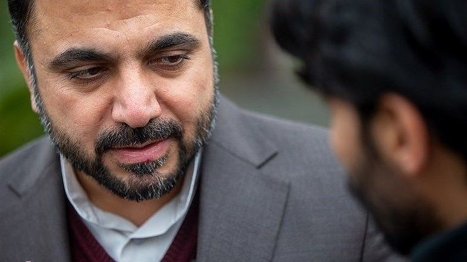 وزیر ارتباطات: تماس تبلیغاتی با مردم غیرقانونی است/ با من هم تماس میگیرند! وزیر ارتباطات: تماس تبلیغاتی با مردم غیرقانونی است/ با من هم تماس میگیرند!