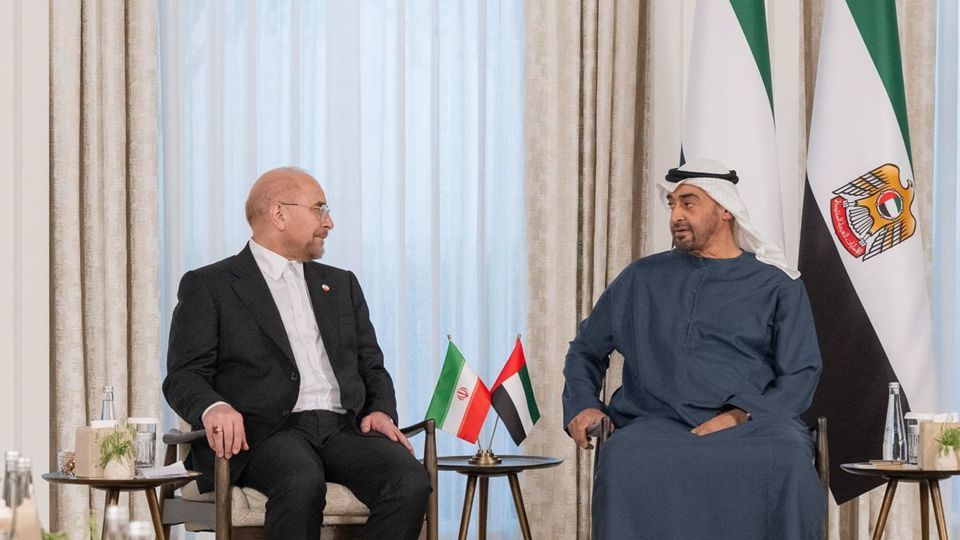 قالیباف در دیدار بن زاید: ایران و امارات میتوانند به قطب بزرگ اقتصادی دنیا تبدیل شوند قالیباف در دیدار بن زاید: ایران و امارات میتوانند به قطب بزرگ اقتصادی دنیا تبدیل شوند
