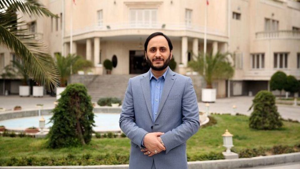باید به رشد اقتصادی سالانه ۸ درصدی دست یابیم باید به رشد اقتصادی سالانه ۸ درصدی دست یابیم