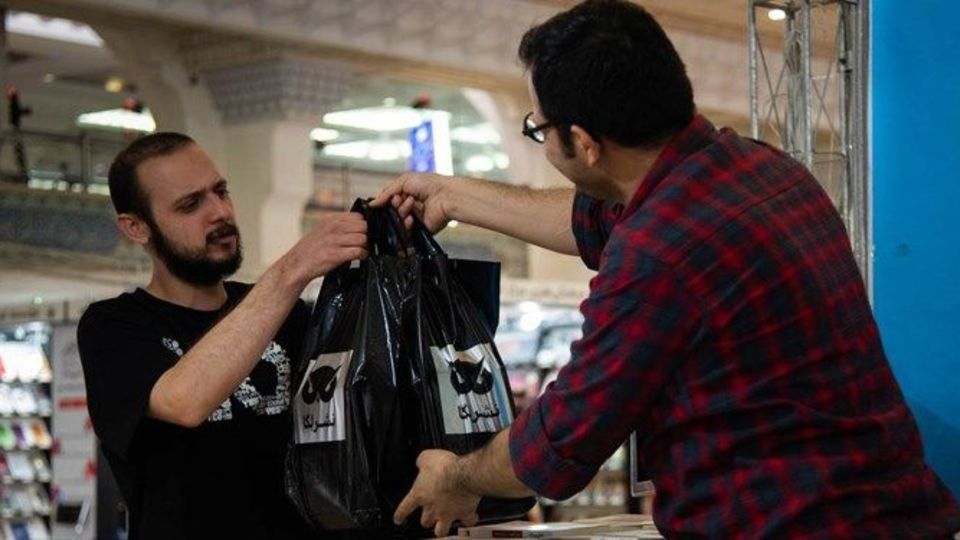 کاهش ۷ هزار عنوان کتاب تولیدشده طی یک سال گذشته کاهش ۷ هزار عنوان کتاب تولیدشده طی یک سال گذشته