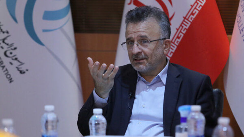 سرمربی تیم ملی نباید دنبال «بیزینس» باشد/ والیبال را درمان میکنم سرمربی تیم ملی نباید دنبال «بیزینس» باشد/ والیبال را درمان میکنم