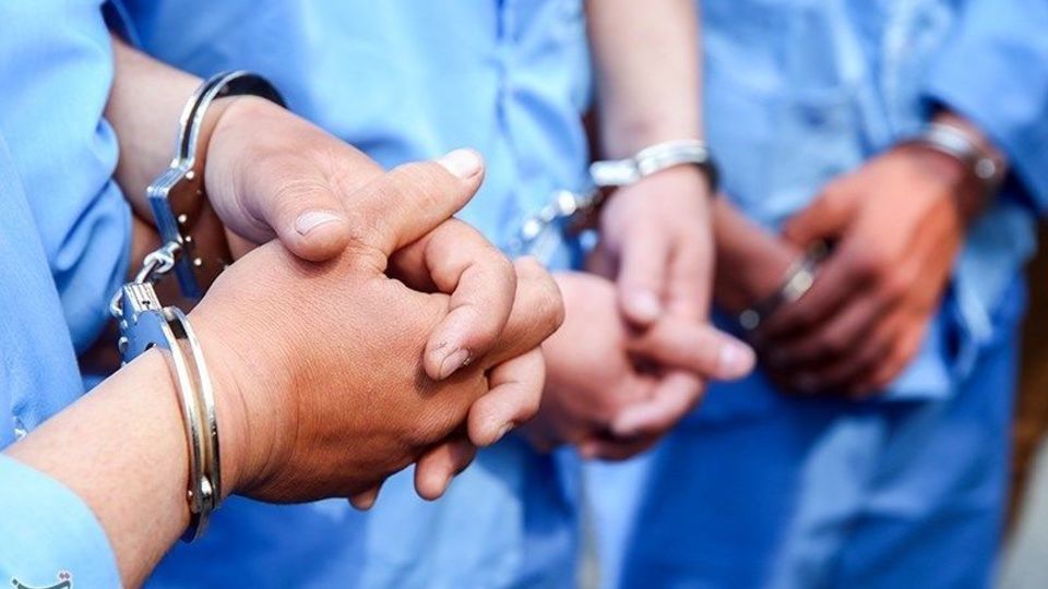 دستگیری ۲۱ نفر از اراذل و اوباش بنام اردبیل/ سرکردگان اصلی باندهای شرارت بازداشت شدند دستگیری ۲۱ نفر از اراذل و اوباش بنام اردبیل/ سرکردگان اصلی باندهای شرارت بازداشت شدند