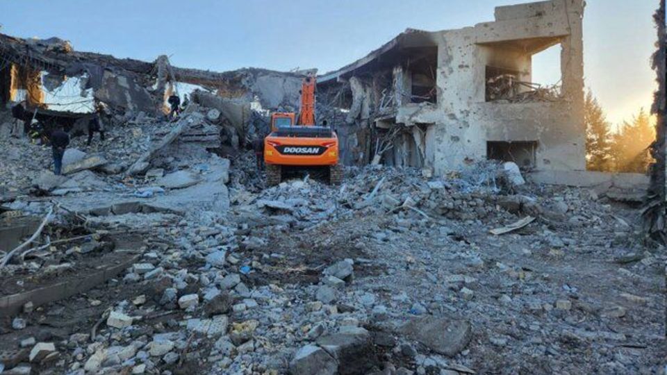 موشکهای ایران در حمله به مقر تروریستها مسافت ۱۲۳۰ کیلومتری را طی کردند موشکهای ایران در حمله به مقر تروریستها مسافت ۱۲۳۰ کیلومتری را طی کردند