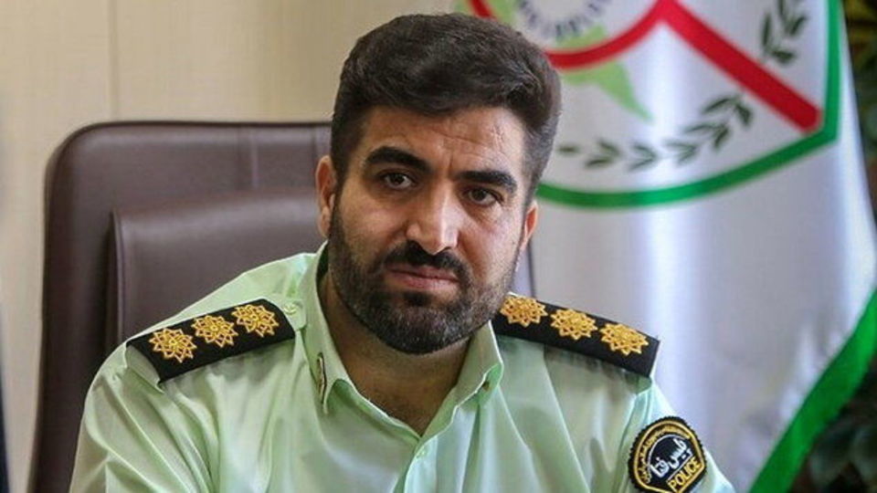 بازداشت قمارباز آنلاین و همدستانش/ کلاهبرداری از مردم در پوشش پیشبینی نتایج جام ملتهای آسیا بازداشت قمارباز آنلاین و همدستانش/ کلاهبرداری از مردم در پوشش پیشبینی نتایج جام ملتهای آسیا