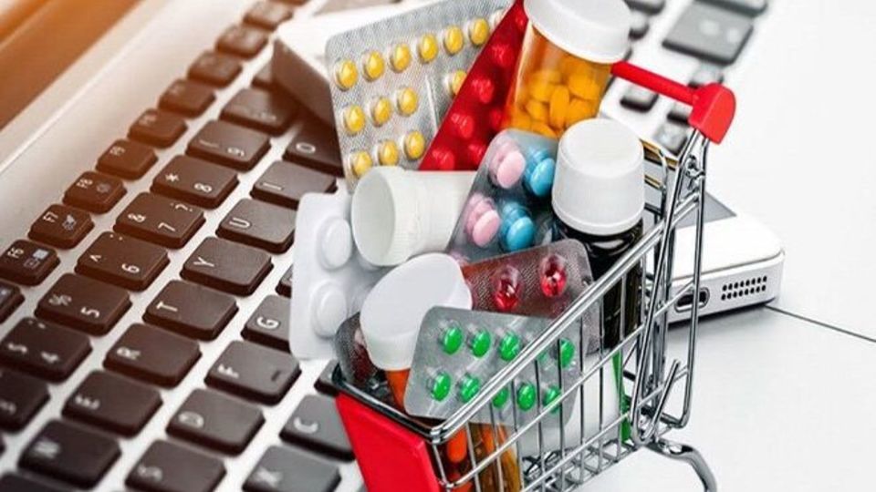 نظر رییس کل سازمان نظام پزشکی درباره آیین‌نامه فروش اینترنتی دارو