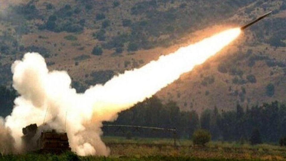 موشک‌های نقطه‌زن نشان از قدرت علمی ایران است / جنگ‌هراسی تاثیری بر شرایط اقتصادی کشور ندارد