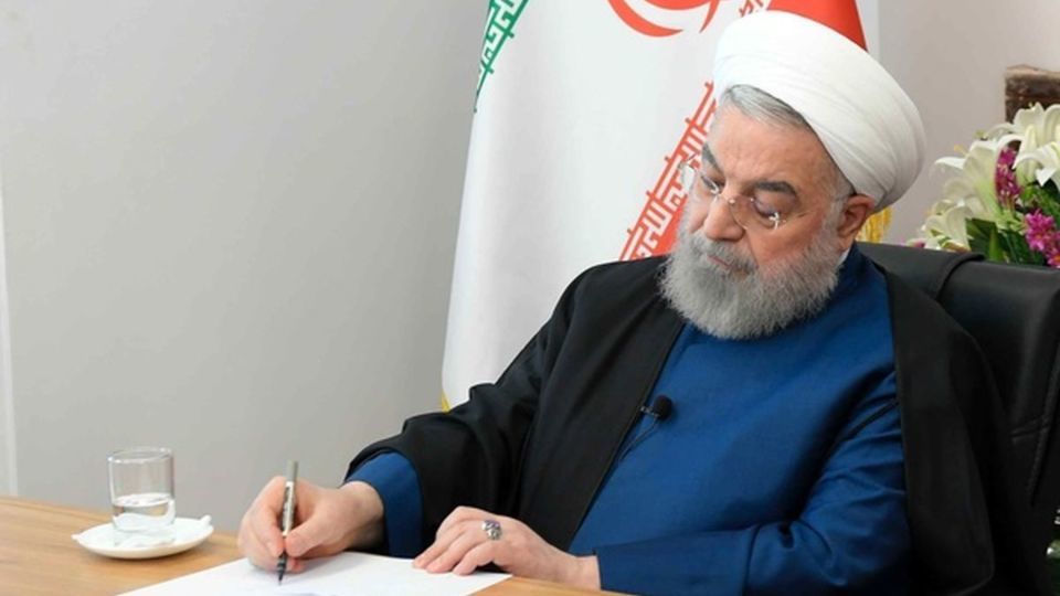 نامه روحانی به مردم ایران درباره دلایل رد صلاحیتش / این دفاعیه شخصی نیست، دفاع از جمهوریت نظام است