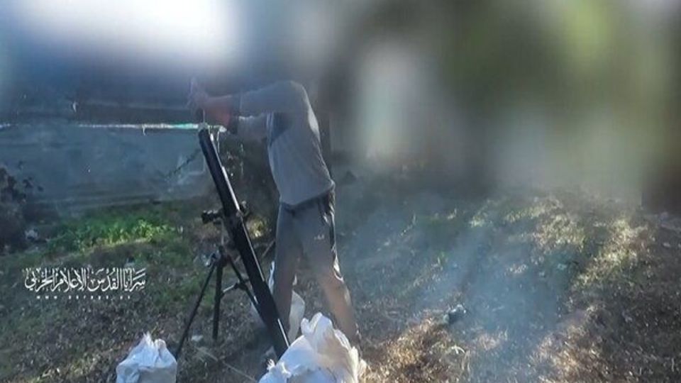 حمله خمپارهای سرایا القدس به مواضع اشغالگران در جنوب شرق رفح حمله خمپارهای سرایا القدس به مواضع اشغالگران در جنوب شرق رفح