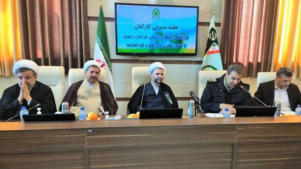 معاون اول قوه قضاییه: سخت‌ترین برخورد با لطمه‌زنندگان به کرامت مردم انجام شود