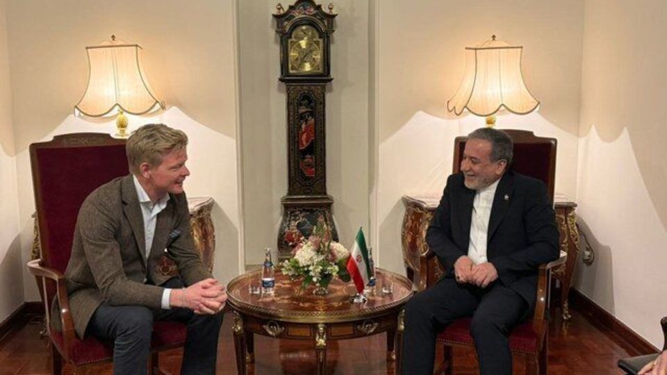 رایزنی نماینده دبیرکل سازمان ملل در امور یمن با عراقچی در مسقط