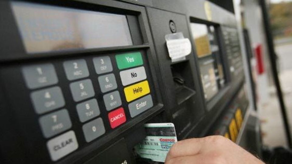 کارت‌های جایگاه‌های سوخت افزایش می‌یابد / افزایش 3 برابری درخواست صدور کارت