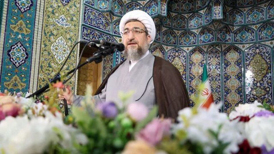 امام جمعه تبریز: خواسته اغتشاشگران مبحث اقتصادی نیست