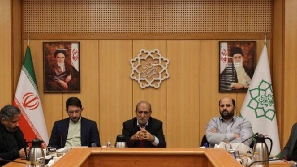 فروزنده معاون شهرداری تهران: باید دستاوردهای نظام، اقدامات شهرداری حتی کارهای کوچک برای مردم تبیین شود