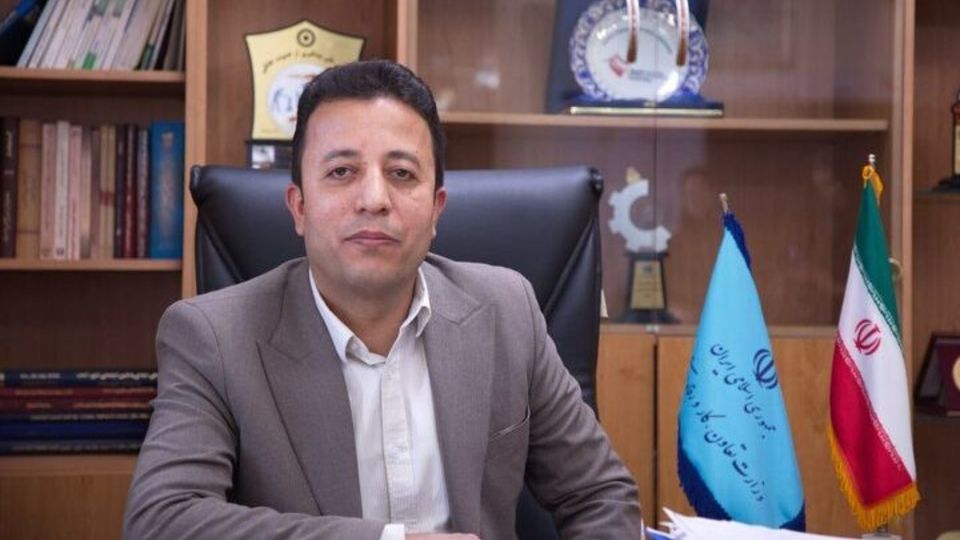 توصیه معاون وزیر کار به دریافت کنندگان پیامک کالابرگ؛ فعلا به پیشخوان نروید