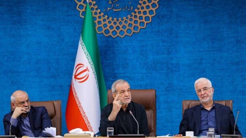 گزیده نشست پزشکیان با فعالان سیاسی امشب پخش می‌شود