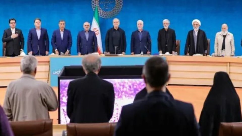 تاملی در نشست رئیس جمهور با احزاب