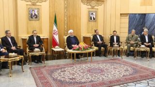 <strong>روحانی</strong>: <strong>انتقال</strong> <strong>سفارت</strong> <strong>آمریکا</strong> به <strong>قدس</strong> بر <strong>خلاف</strong> <strong>قوانین</strong> و <strong>مقررات</strong> <strong>بین</strong> <strong>المللی</strong> <strong>است</strong>/ <strong>نباید</strong> <strong>بگذاریم</strong> <strong>جنایت</strong> <strong>صهیون</strong>یست ها عادی و حضور نامشروع آنها، مشروع جلوه کند روحانی: انتقال سفارت آمریکا به قدس بر خلاف قوانین و مقررات بین المللی است/ نباید بگذاریم جنایت صهیونیست ها عادی و حضور نامشروع آنها، مشروع جلوه کند