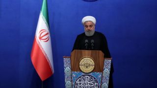 روحانی: دولت جدید آمریکا، این کشور را به 15 سال پیش برگرداند/ اینکه وزیر خارجه آمریکا برای ایران و دیگر کشورها تعیین تکلیف کند، به هیچ وجه پذیرفتنی نیست