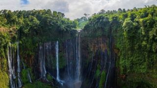 آبشارهای متحدالمرکز در اندونزی