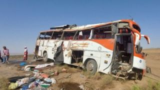 افزایش جانباختگان واژگونی اتوبوس زائران عراقی به ۵ نفر
