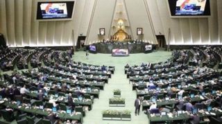 مجلس از توضیحات وزیر کار قانع شد