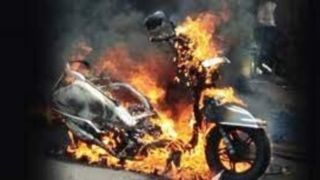 برخورد و آتش گرفتن دو موتورسوار نمایشی در چین