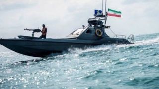 کشف ۶ تن مواد مخدر در دریای عمان