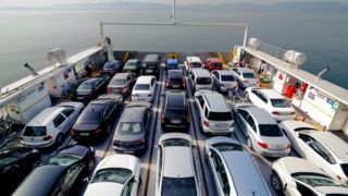 انتقاد نماینده مجلس از گرانی خودروهای وارداتی